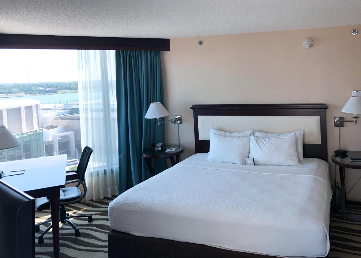 Fort Pontchartrain Detroit, A Wyndham Hotel Exterior photo