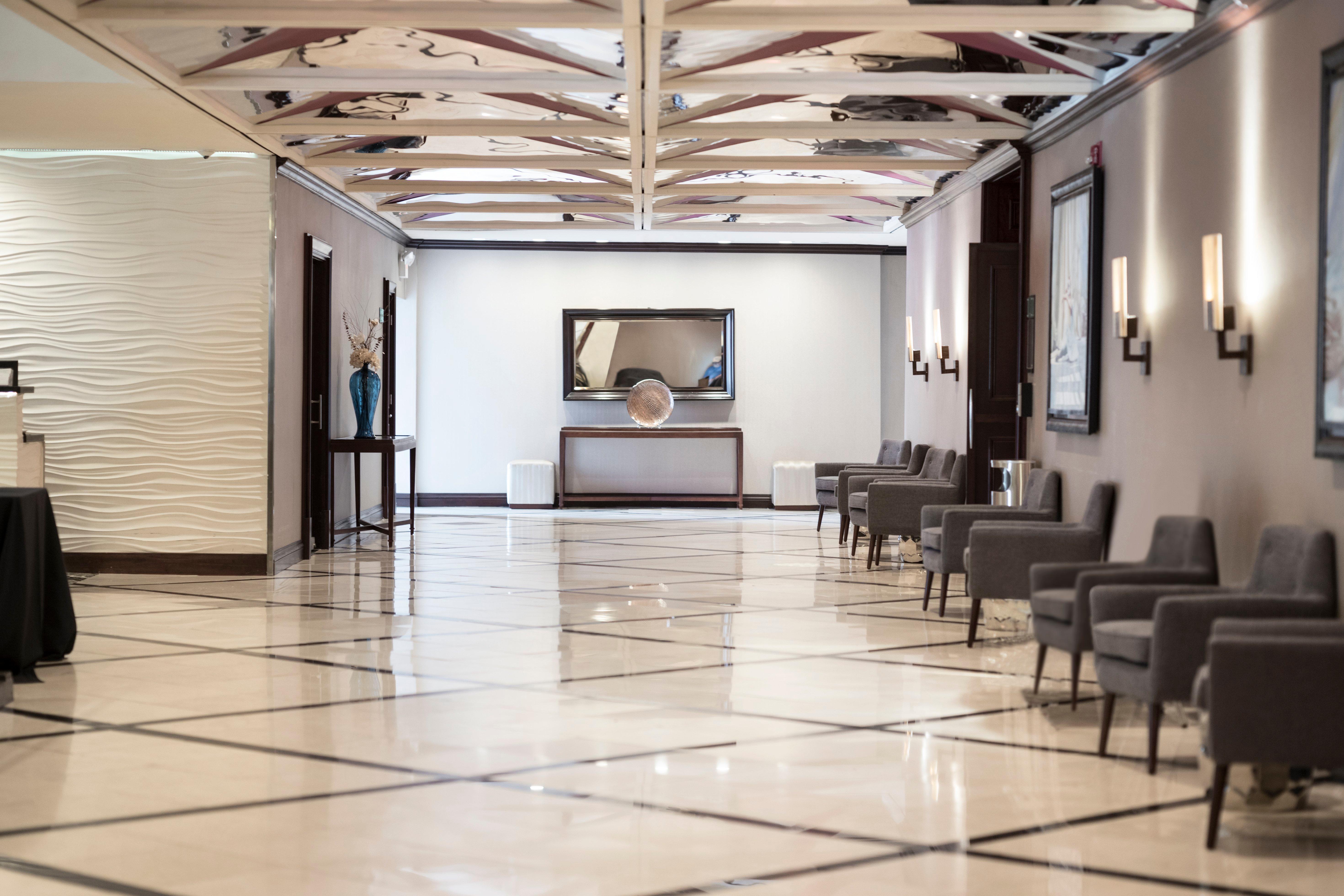 Fort Pontchartrain Detroit, A Wyndham Hotel Exterior photo