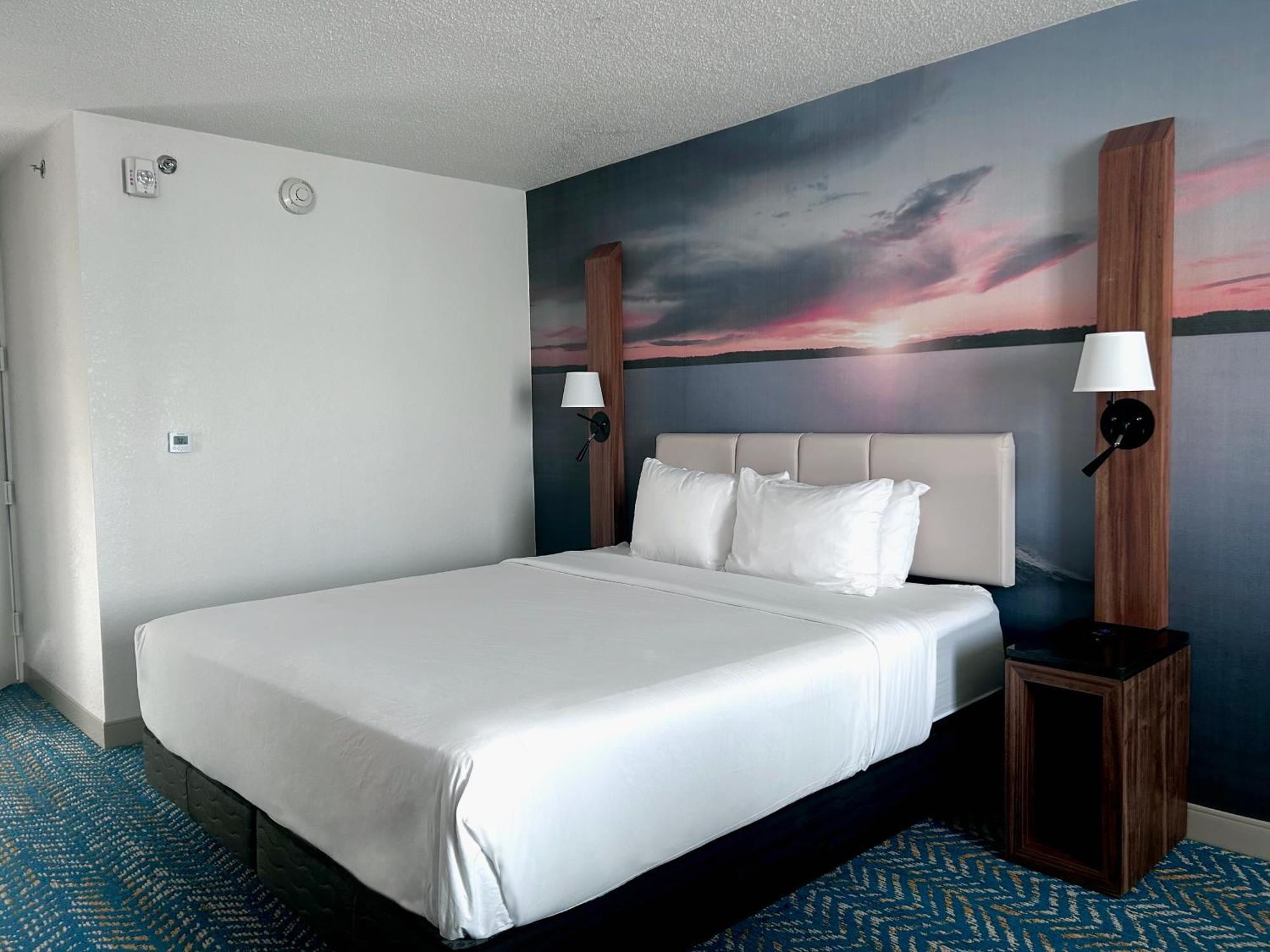 Fort Pontchartrain Detroit, A Wyndham Hotel Exterior photo